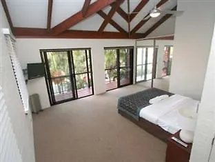 The Terrace Apartment Μπάιρον Μπέι